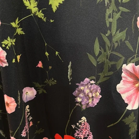 Floral Sleeveless Dress - Picture 4 of 11